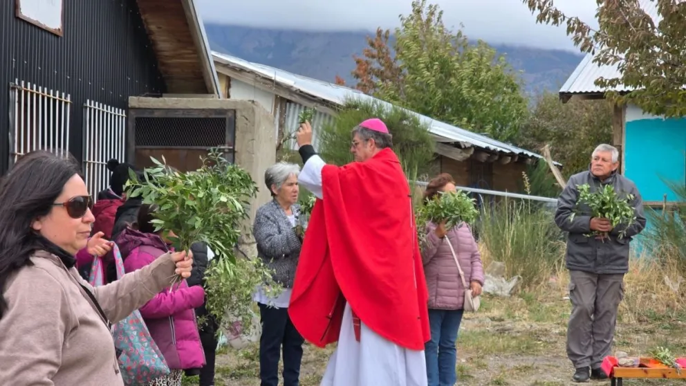 Las actividades comenzaron con la tradicional procesión de ramos.