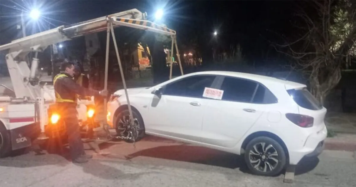 Récord de alcoholemia en Bariloche: conductor manejaba con 2,72 g/l por avenida Bustillo