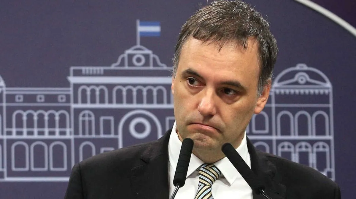 Adorni compró departamento de USD 230.000 con hipoteca privada días después de ser nombrado jefe de Gabinete