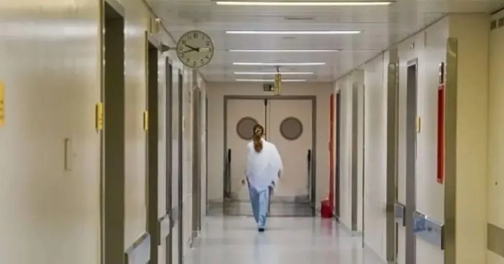 La mujer habría trabajado en hospitales y clínicas de Roca y Regina sin contar con un título habilitante; el Ministerio de Salud ya le dio de baja la matrícula. Foto: archivo.