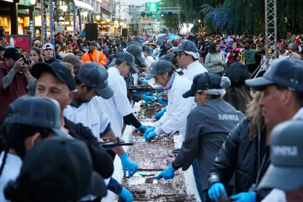 Multitudinaria convocatoria en calle Mitre. Fotos: Facundo Pardo 