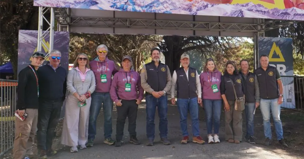 Autoridades presentes en el evento.