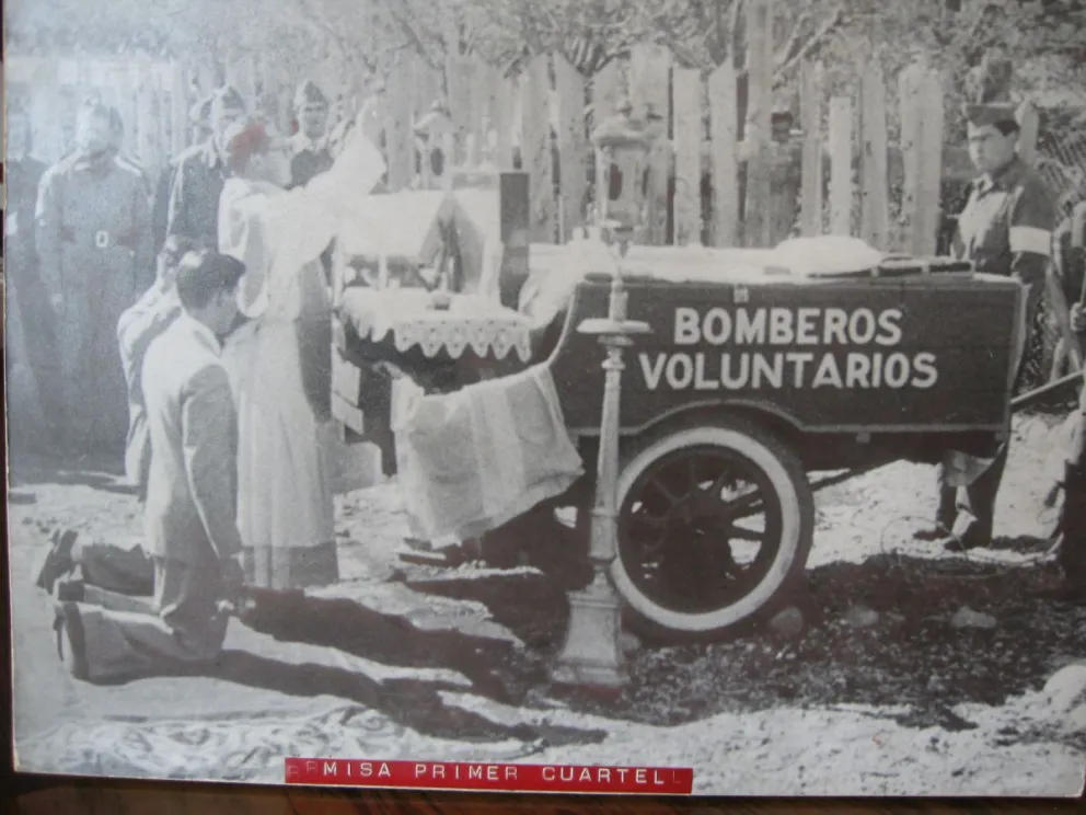 Acto de bautismo del primer cuartel de la ciudad.