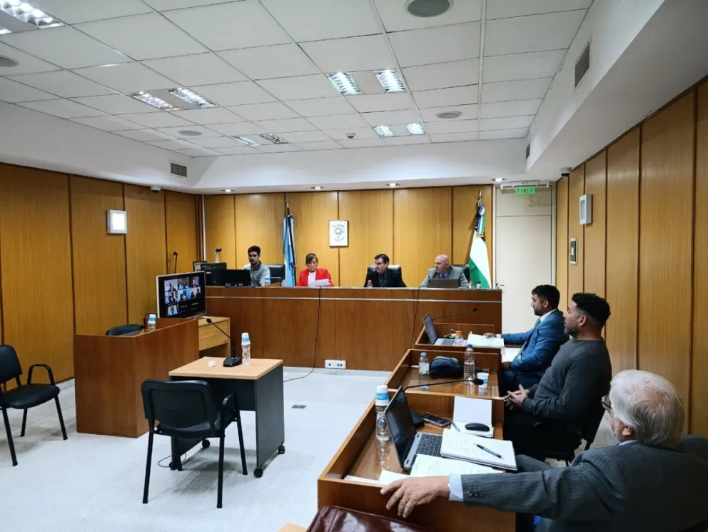 El imputado conducía una Chevrolet Meriva y se movilizaba junto a su pareja y sus dos hijos de 16 y 12 años.