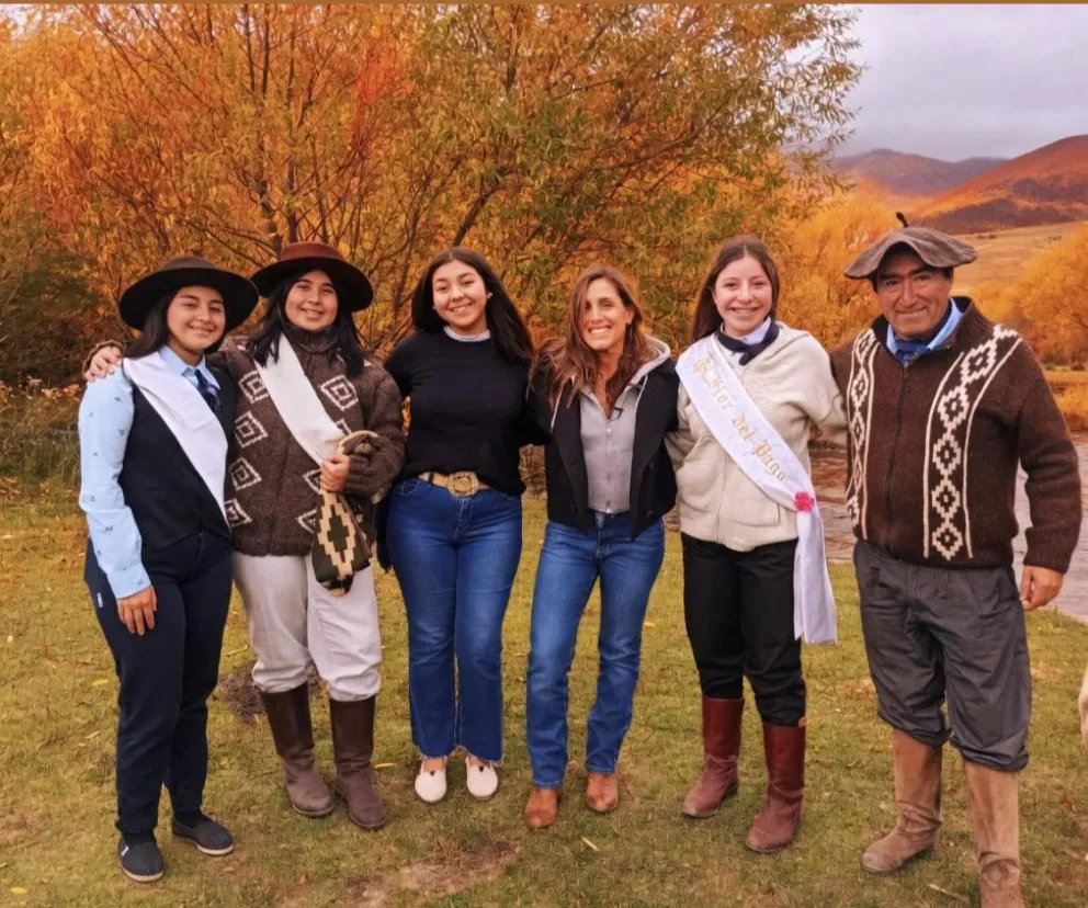 La visita generó enorme felicidad.