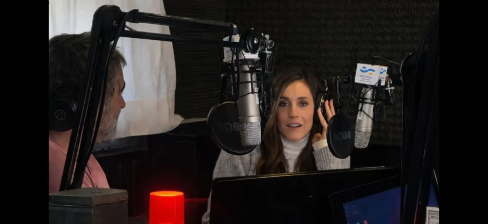 La Sole se apareció por los estudios de Radio Nacional en Bariloche.