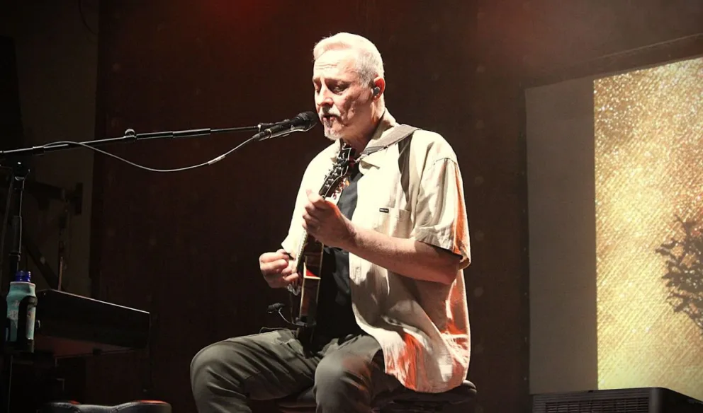 Aznar, en Bariloche, hechizó con un show íntimo (foto gentileza de Noelia López).