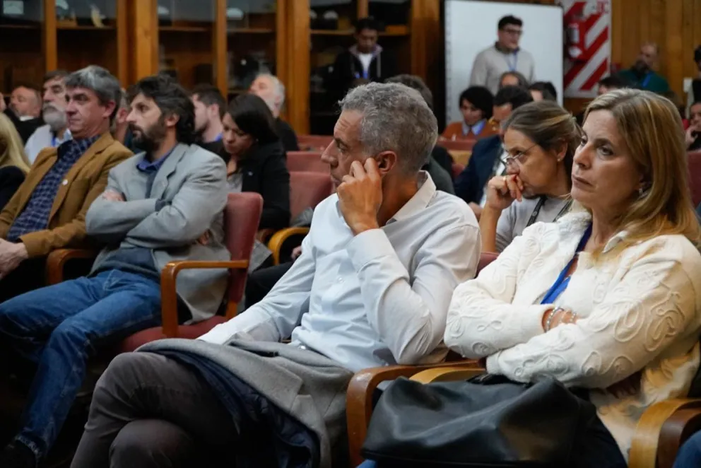 El ministro, durante la exposición que se realizó en el Instituto Balseiro (foto: Facundo Pardo).