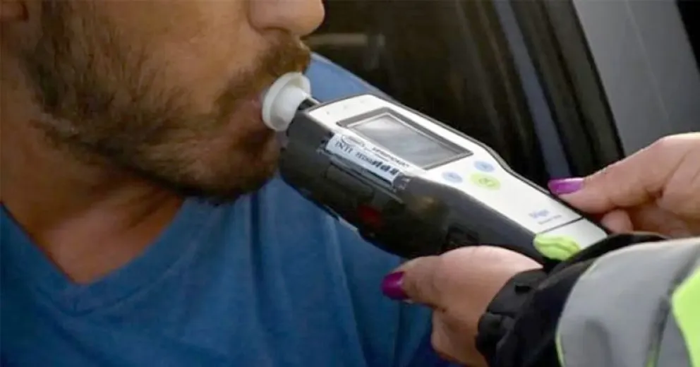 El conductor enfrenta un escenario complejo.