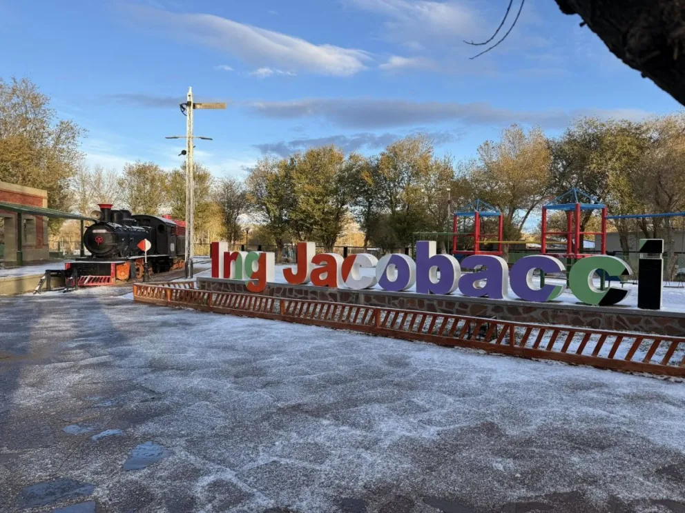 Un manto blanco que anuncia el invierno. Fotos de Ricardo Manrique.