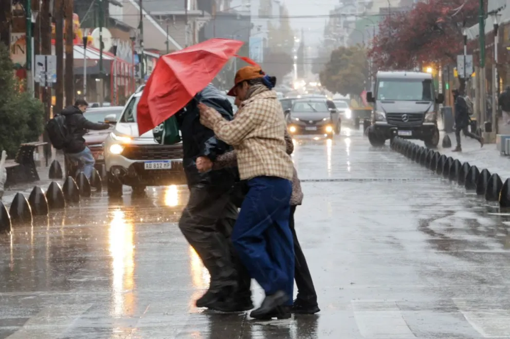 Intensa lluvia en pocas horas. Foto: Eugenia Neme. 