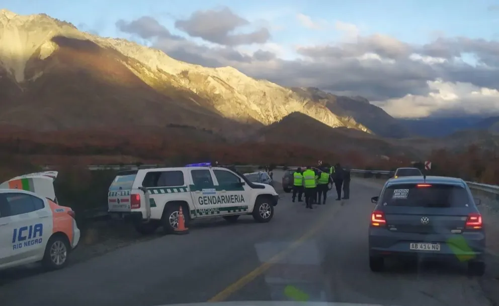 Intervienen Policía y Gendarmería. Foto Infochucao.