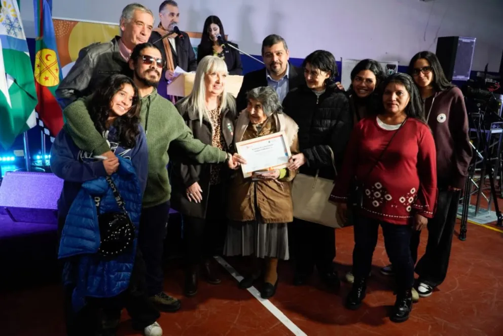 La iniciativa reconoce cada año a personas mayores de 70 años que han dejado una huella significativa en la comunidad. Fotos Facundo Pardo.
