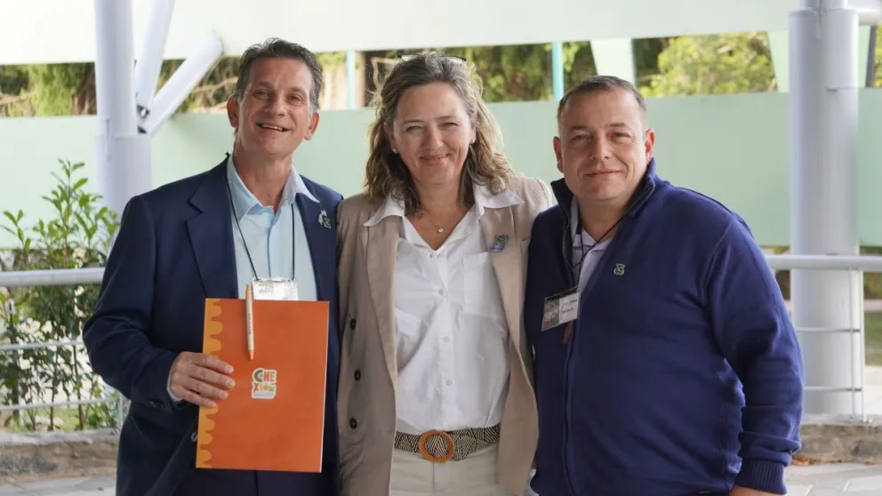 Los representantes del concejo en este congreso del turismo. 