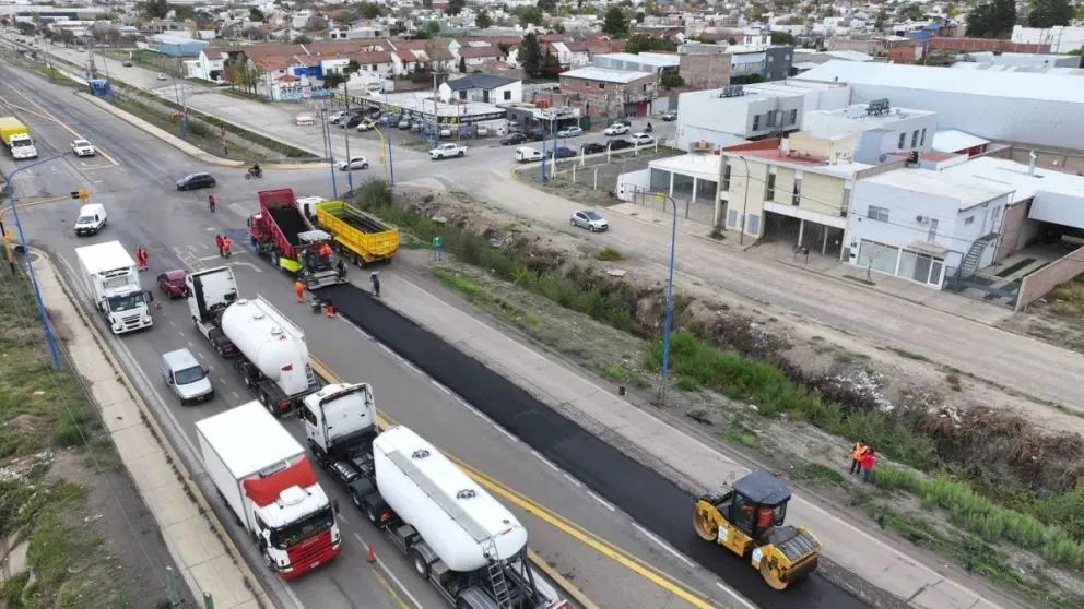 El municipio de Roca solicitó prioridad en las obras a terminar sobre ruta 22 en el acceso a Roca.