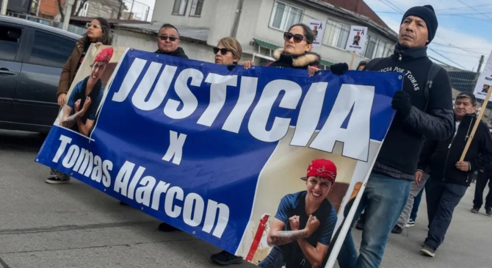 El reclamo fue claro: justicia por Tomás Alarcón. 