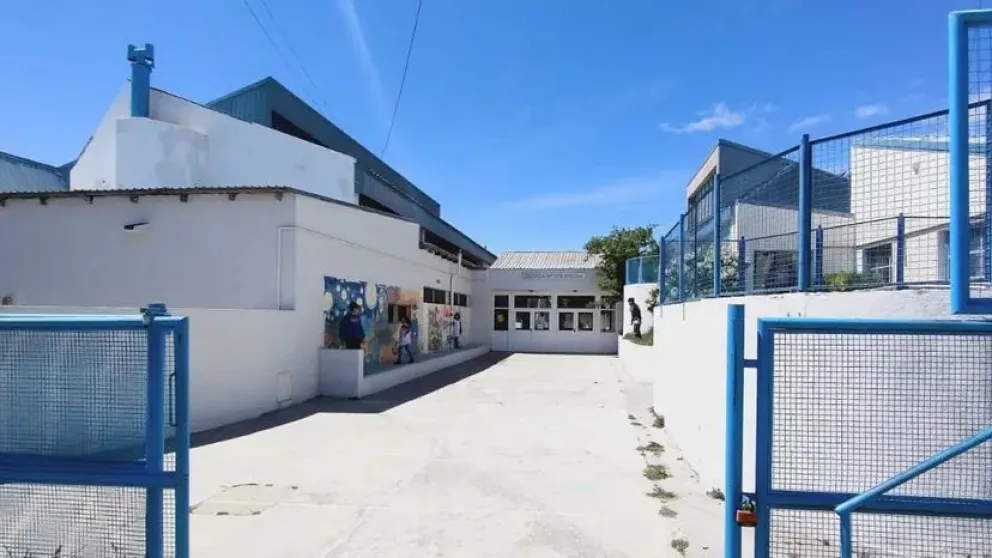 Una escuela que necesita la ayuda de todos además de la colaboración con los emprendedores locales. Foto Archivo 