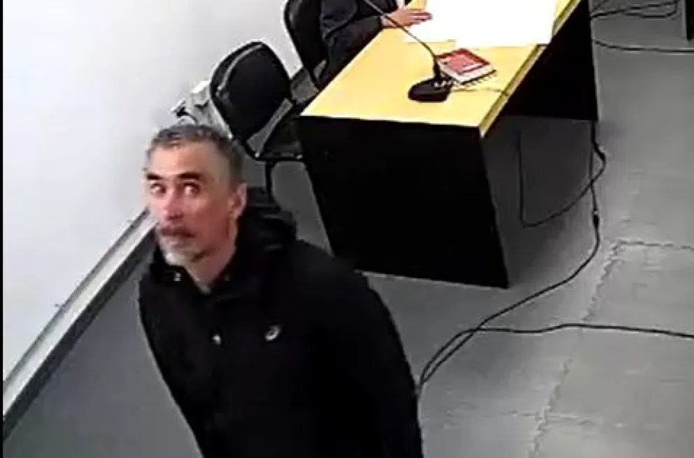 Un imputado se opuso a una audiencia aunque no argumentó porqué no cumplió con las medidas.