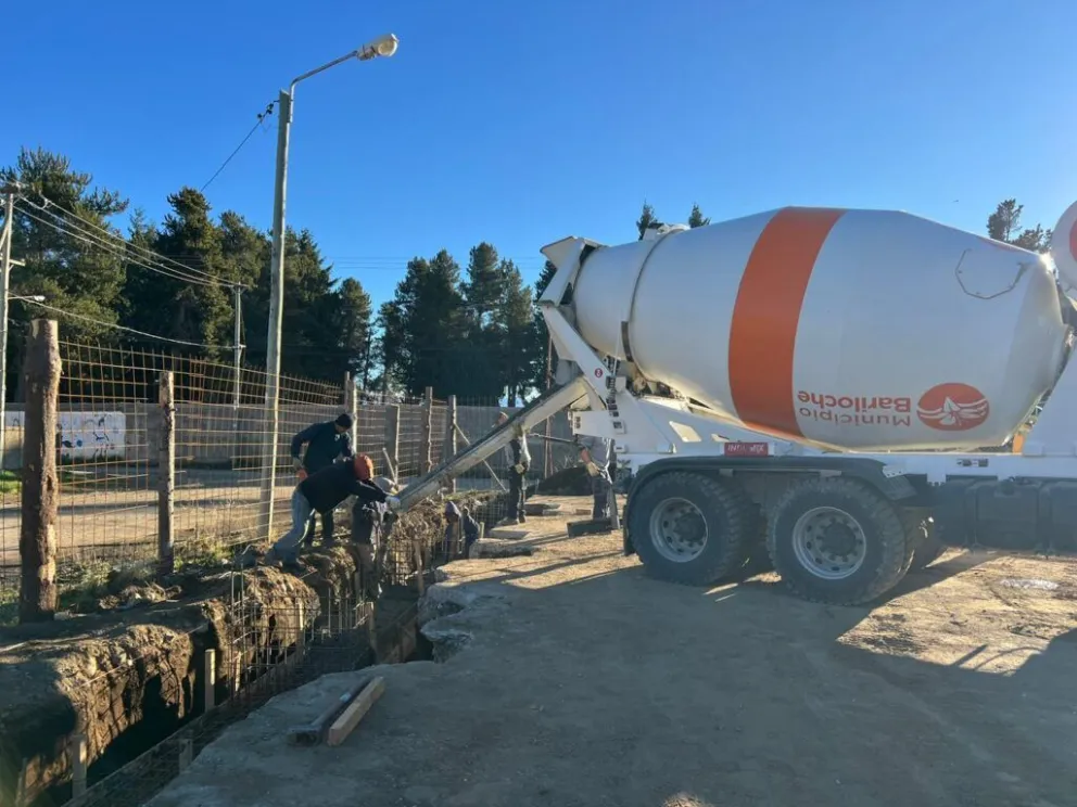 Siguen las obras para que Bariloche pueda contar con otro gimnasio en el Alto de Bariloche. 