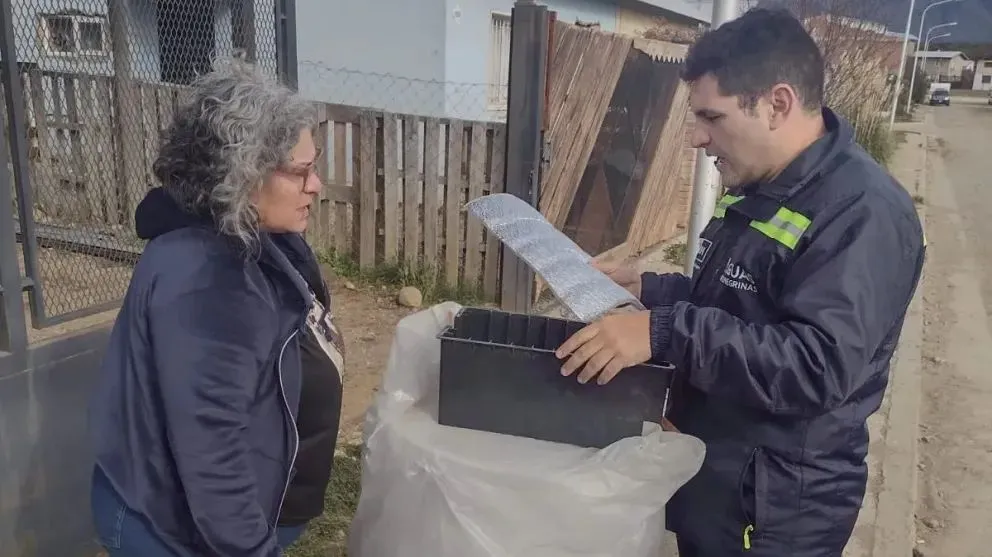 Personal de ARSA en los barrios de la ciudad. Foto Gentileza 