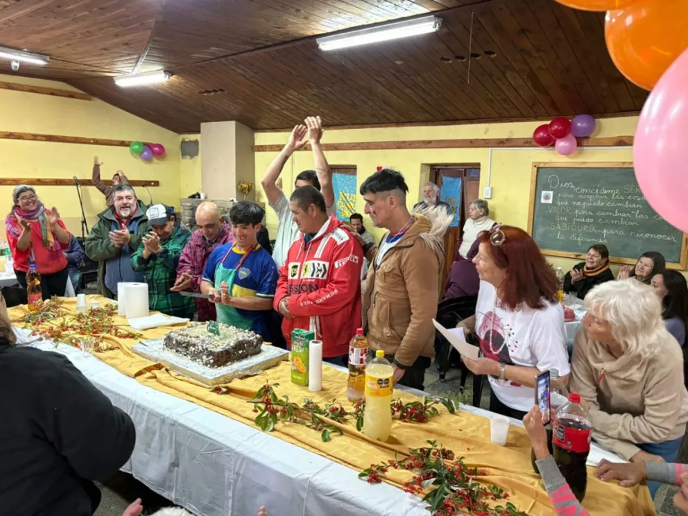 El festejo por los 3 años del Hogar Emaús en El Bolsón. 