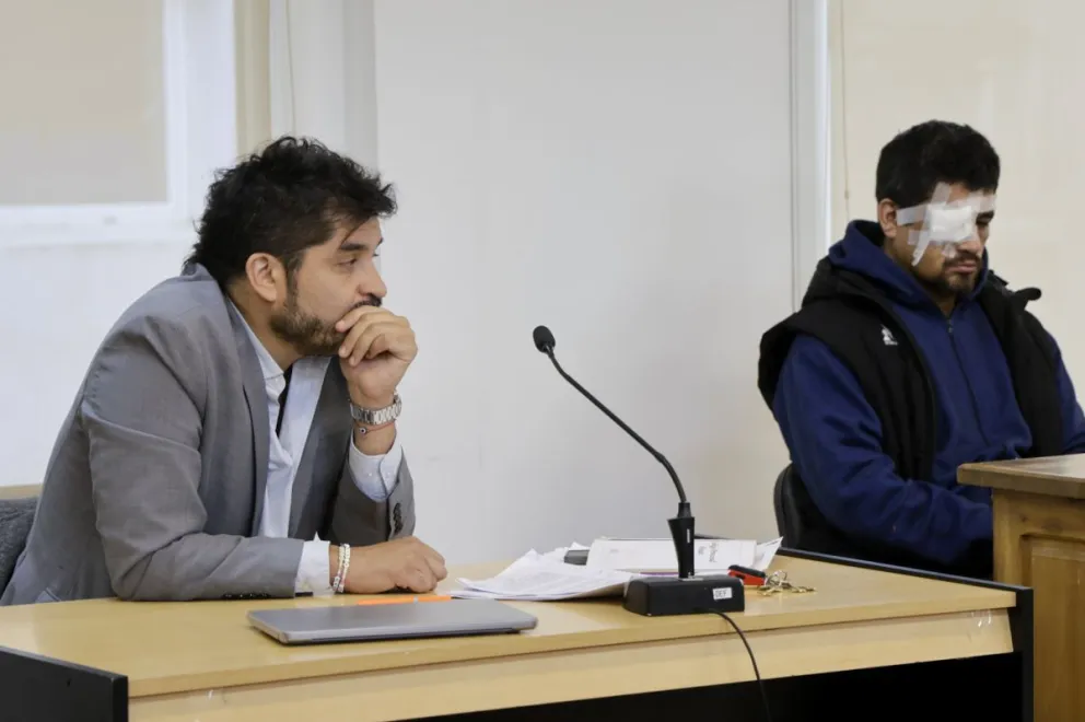 El acusado días atras presente en la formulación de cargos. Foto Euge Neme 