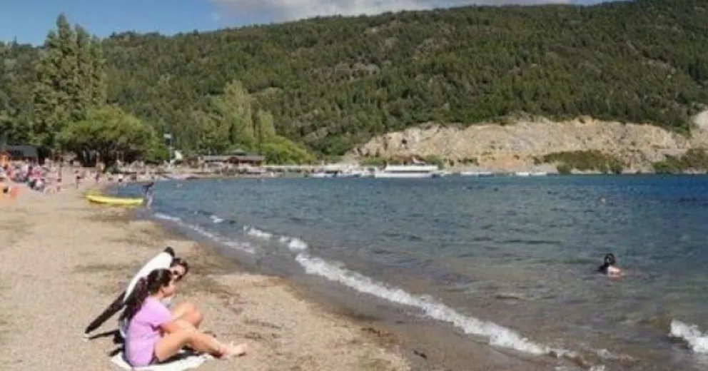 No es la primera vez que por mal funcionamiento de la planta, se contaminan las aguas del Lácar.