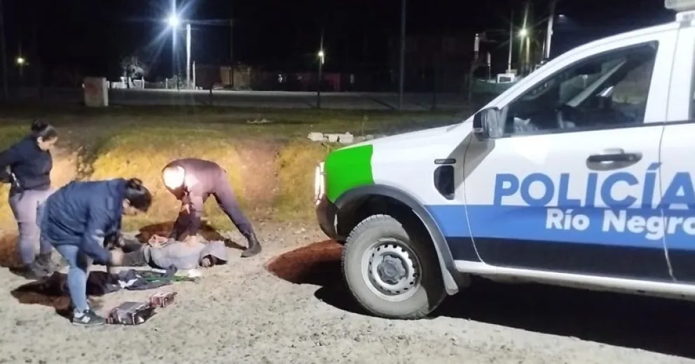 El hecho ocurrió en la madrugada sobre la calle Azcuénaga, en cercanías del río Quemquemtreu.