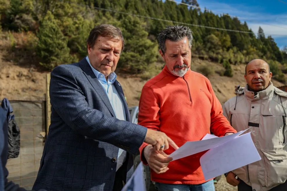 Una obra estratégica para fortalecer el corredor turístico Río Manso.