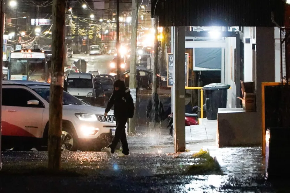 Recién hacia el fin de semana, cesan las precipitaciones en la región. Foto de Facundo Pardo.