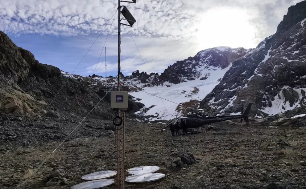 Fortaleciendo las redes de monitoreo climático para ampliar las bases de datos. 