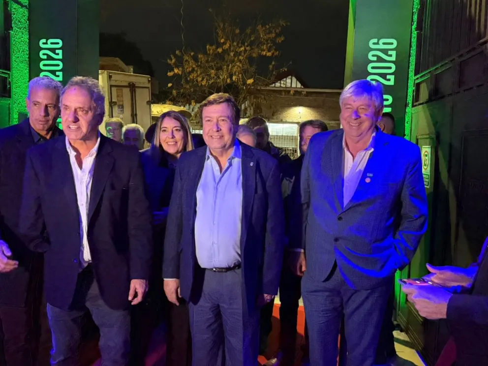 El intendente estuvo acompañado del gobernador Weretilneck y el secretario de Turismo, Daniel Scioli. 