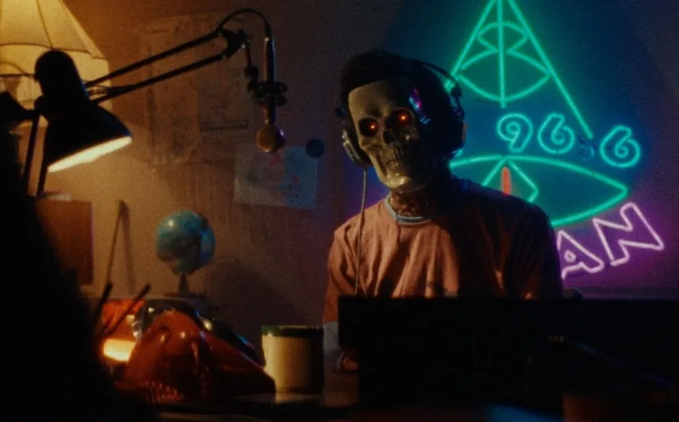 Tensión y terror en La frecuencia Kirlian, una película derivada de una serie que llegó a Netflix. Imágenes gentileza.