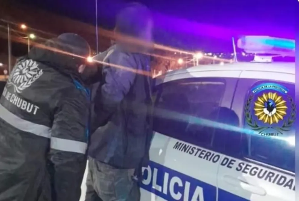 El hombre fue detenido por ingresar al domicilio sin autorización. Foto Adn Sur.