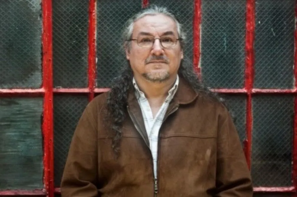 El autor del libro.