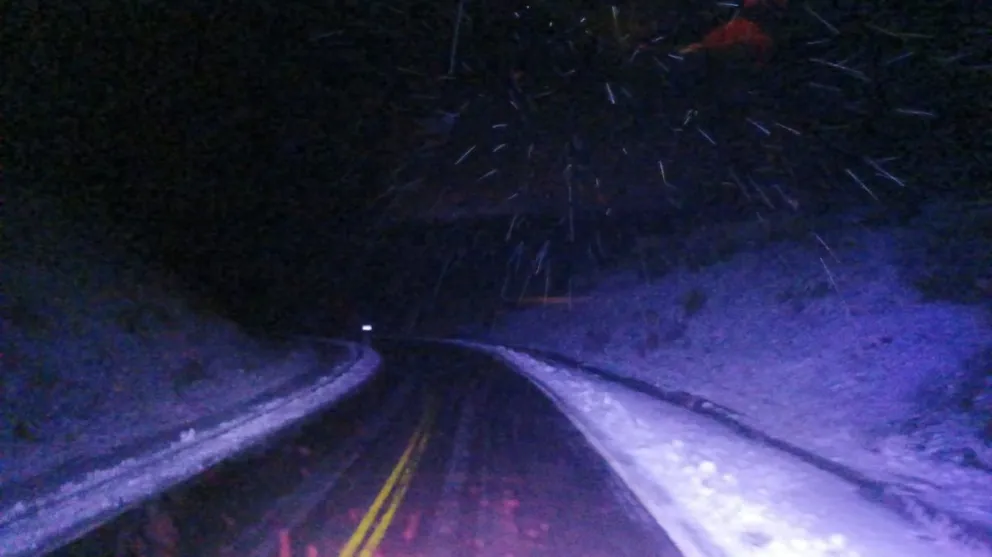 Se trabajó en el despeje  de la ruta 40 y se encuentra transitable.