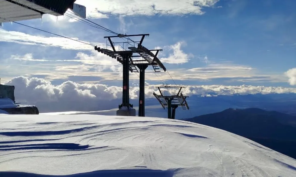 Se registraron 40 centímetros de nieve acumulada en el sector superior de Amancay. 