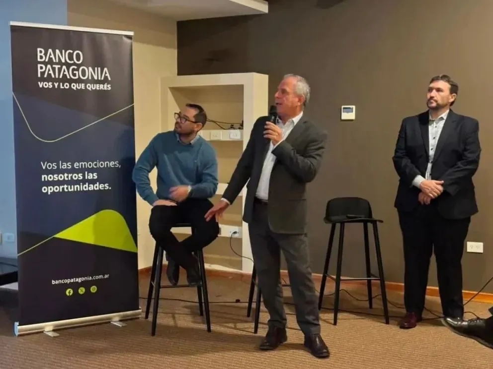 El Banco Patagonia llevó adelante este miércoles un encuentro en el Hotel Rucantu de Choele Choel, en el marco del ciclo “Acompañando a quienes hacen”. Fotos: Gian Stabile.