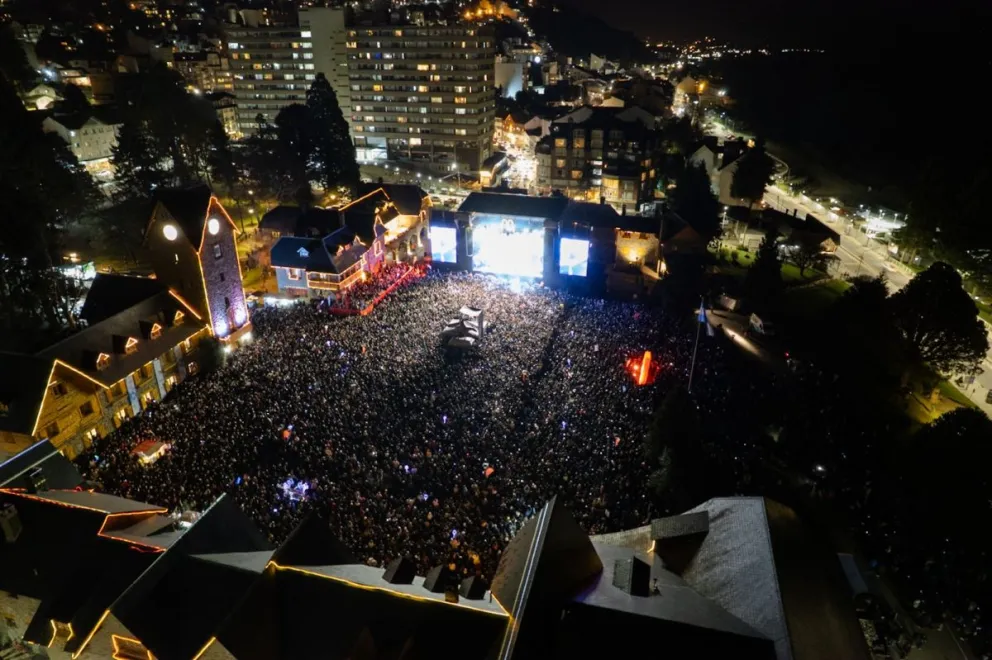 Cada año desde la organización, sorprende con nuevas propuestas en una fiesta que convoca a turistas y residentes. 