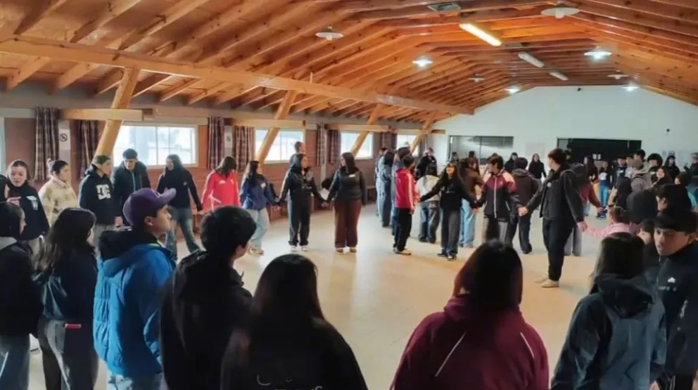 Más de 60 jóvenes participaron de un encuentro InterCAAT . Fotos gentileza Promoción Social.
