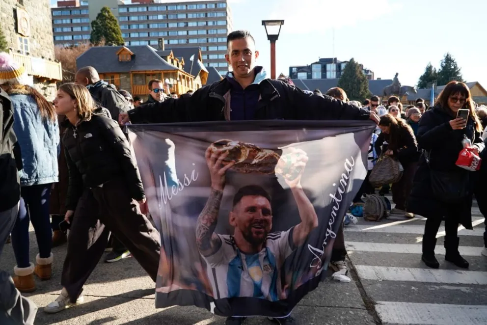 Se viene el cumpleaños de Messi y Bariloche se suma al homenaje al 10. Foto: Facundo Pardo