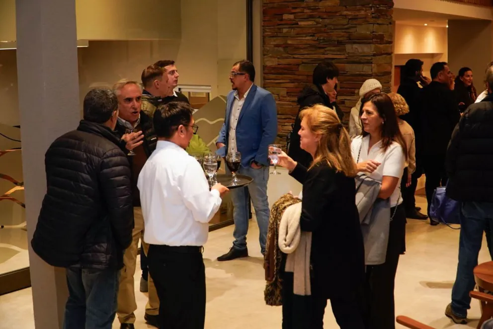 El hotel Nevada festejó su nueva versión con un cóctel. Fotos: Facundo Pardo.