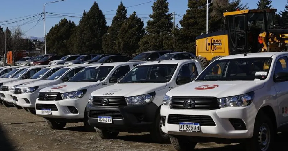Suman una nueva camioneta para cada delegación municipal. Fotos de Eugenia Neme.