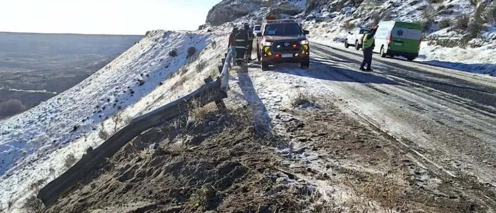 Como consecuencia de la violenta caída, el conductor fue despedido de la cabina. 