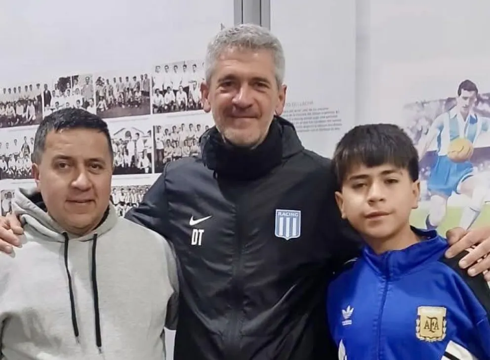 Ciro junto a su padre y Pablo Gomis. Foto crédito: Fútbol Andino. 
