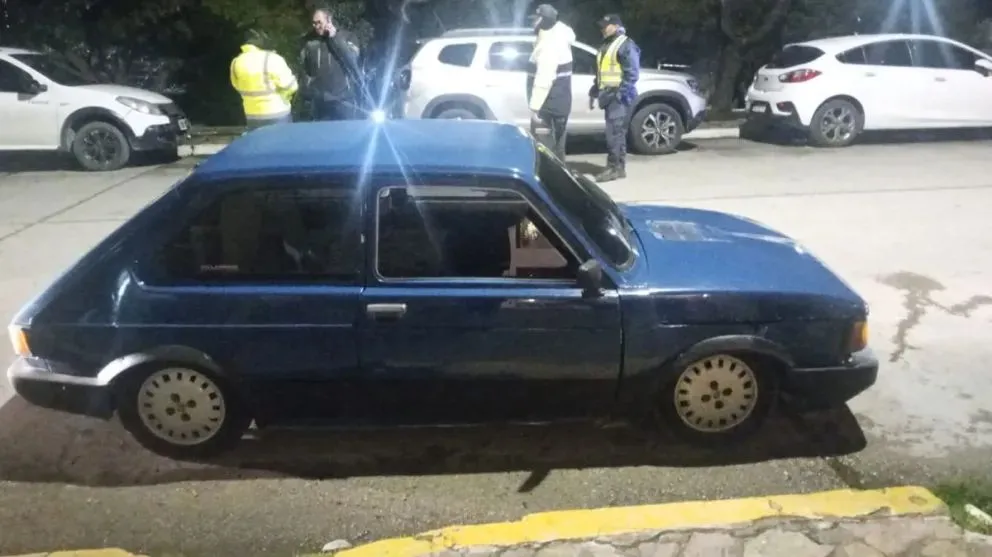 Este es el vehículo que quedó secuestrado después del incidente vial. Foto Económicas Bariloche 