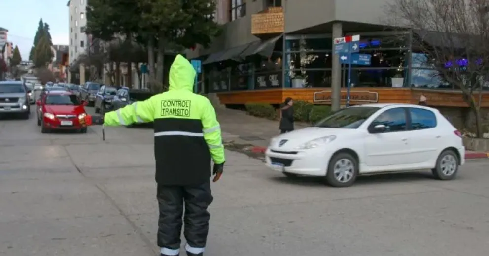 El joven iba con amigos en el momento de embestir al trabajador del municipio. Imagen ilustrativa.