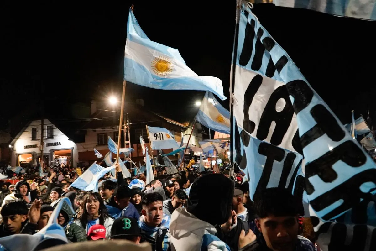 Antes del partido, Bariloche hace un llamado a celebrar con empatía