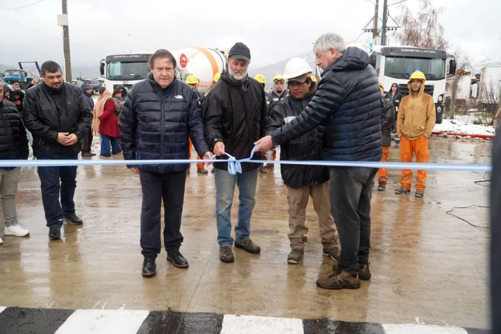 Momento del corte de cintas de la primera etapa de la obra. Fotos de Facundo Pardo.