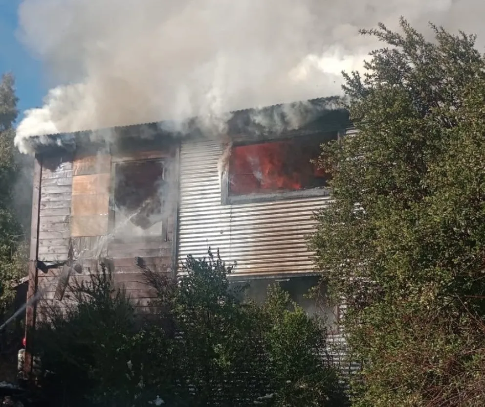 El momento en el que las llamas consumían la vivienda. 